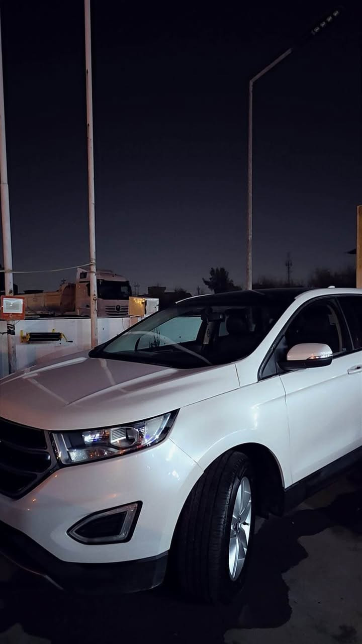 فؤرد ئيدج ٢٠١٨ 
***********
فوول فوول
پانؤرامة
جام ئةوتؤ
كوشين كارةبا
كوشين هيتةر 
كوشين جلد 
بةسمة
بريك بةسمة
ئةوتؤ هؤلد
دةبل ئةكسلAWD
مةكينة ٢٠ي تؤربؤ
زؤر مواسةفاتي تر
روبحةك بؤنيتي بؤياغة
لةگةل روبحةك چامرغ
بي ژؤري بي ئيرباگ
سيارةكة زؤر جوان و تازة مايتةوة
كارةبايات و گير و مةكينةي بة شةرتي ١٠٠ فيتةر👍
*********** أربيل, العراق
