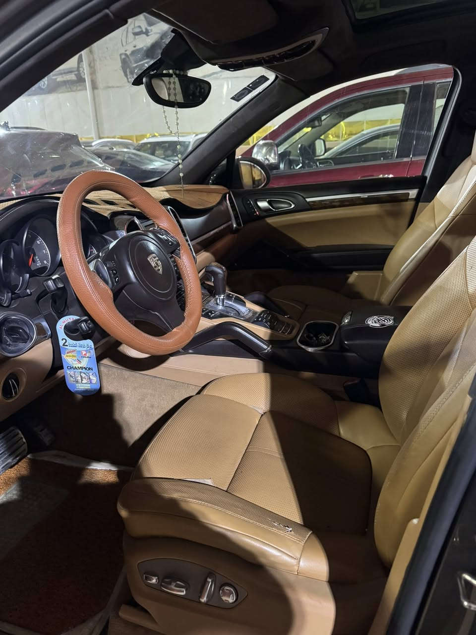 بورش موديل ٢٠١٢
بدون صبغ 
فول فئة GTS
داخل برتقالي
ماشية ١٣٣ كيلو
كفالة بدون صبغ 
بيها بارد 
خليجية 
السعر ٢٢٨٠٠
وبيها مجال 
العنوان بغداد الكرادة٠
***********
