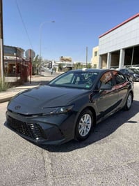 ‎تويوتا كامري هايبرد 2025 LE– الفخامة تلتقي بالكفاءة 🌿 ‎وارد امريكي  ‎...