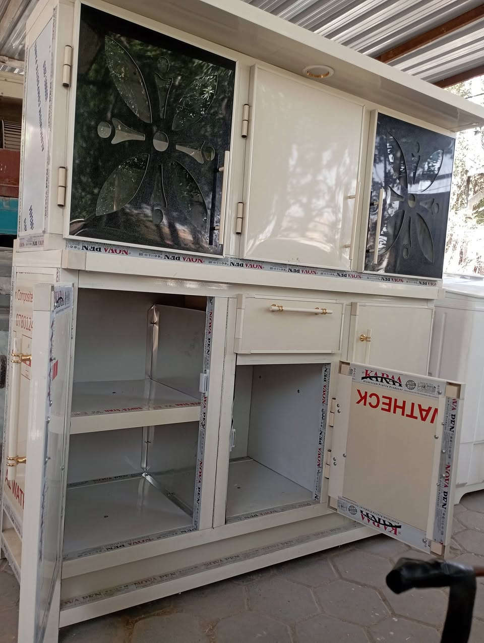 كاونتر اخو جديد مستخدم قليل جدا تسكام درجه اولى مبطن نجف حي الحسين ***********
