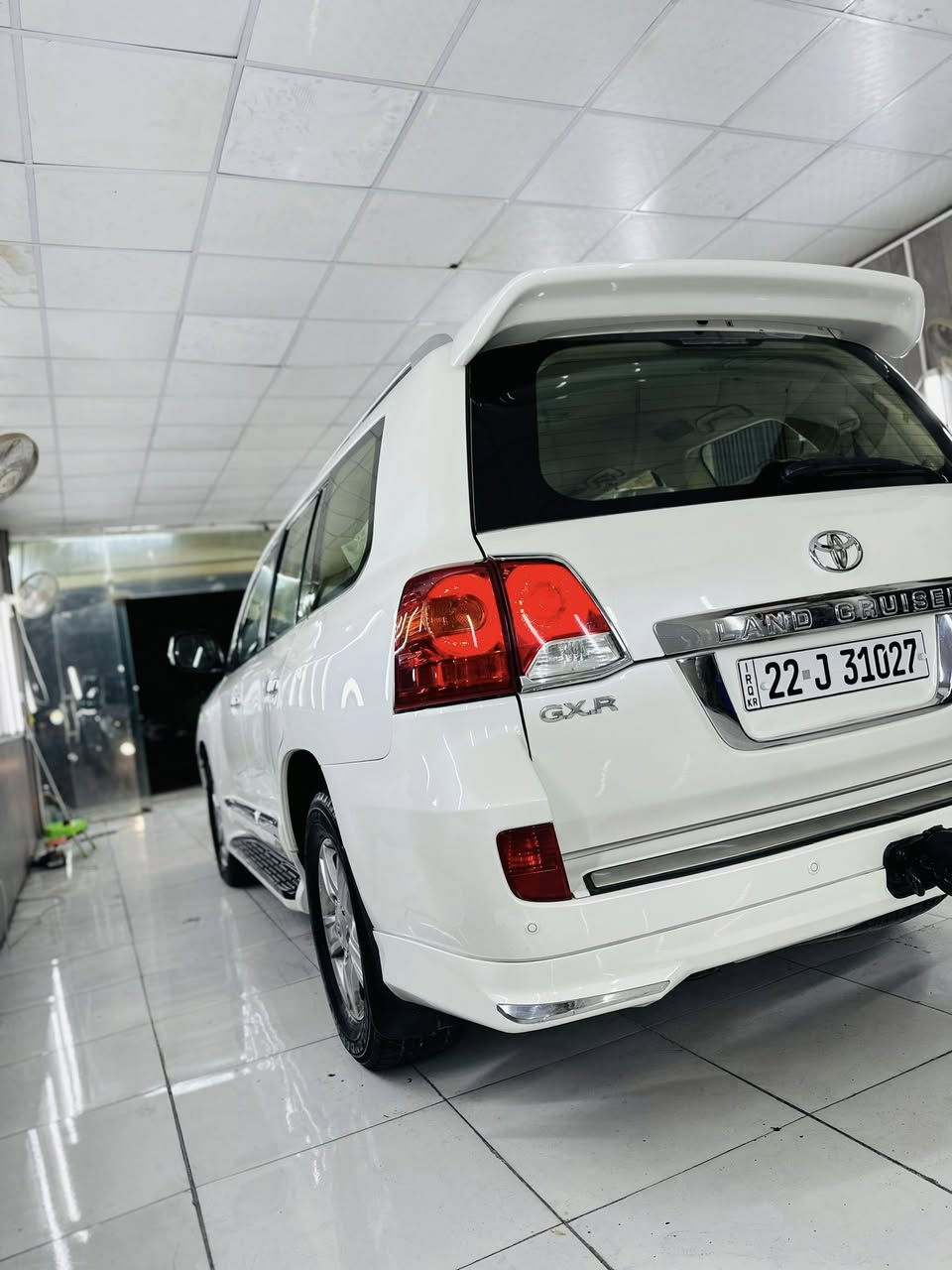 سلام عليكم للبيع او مراوس
لاندكروز 2014فطيم سياره حلوه وجديده مكفوله كفاله عامه عدا كرت باب الصدر فقط بدون لا شخط لا رصعه مكينه6V
جاهزه من كل النواحي تخم تاير جديد حداديه كله جديد 
رقم أربيل بسمي هزه وسنويه جديده تحويل مباشر 
#السعر390وبيهامجال العنوان بغداد الكاضميه
***********☎️***********
