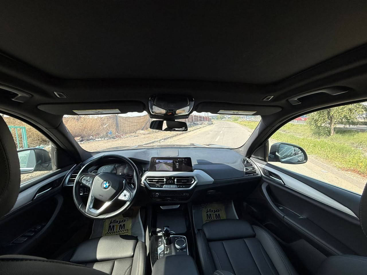 السلام عليكم 
تحية طيبة ..
BMW x3 موديل 2022..فول مواصفات محرك  2000 تيربو ماشيه ٣٧ الف بدون رقم ..تترقم بغداد مدفوع الكمرك تترقم بااسم المشتري
مواصفات كثيره 
بانوراما ..
تايرات run flat مقاوم للبنجر 
توقف ذاتي ..بقعه عمياء ..رادار امامي 
حادثه جاملغ ايمن وتبديل بنيد اصلي ..
السعر بدون رقم ٢٧ الف دولار
بغداد ..حي الخضراء 
***********
واتس اب
