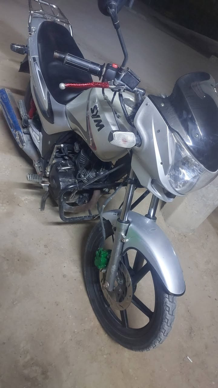 سلام عليكم موطور سايم للبيع موديل 17 رقم صاحب الموطور  ***********
