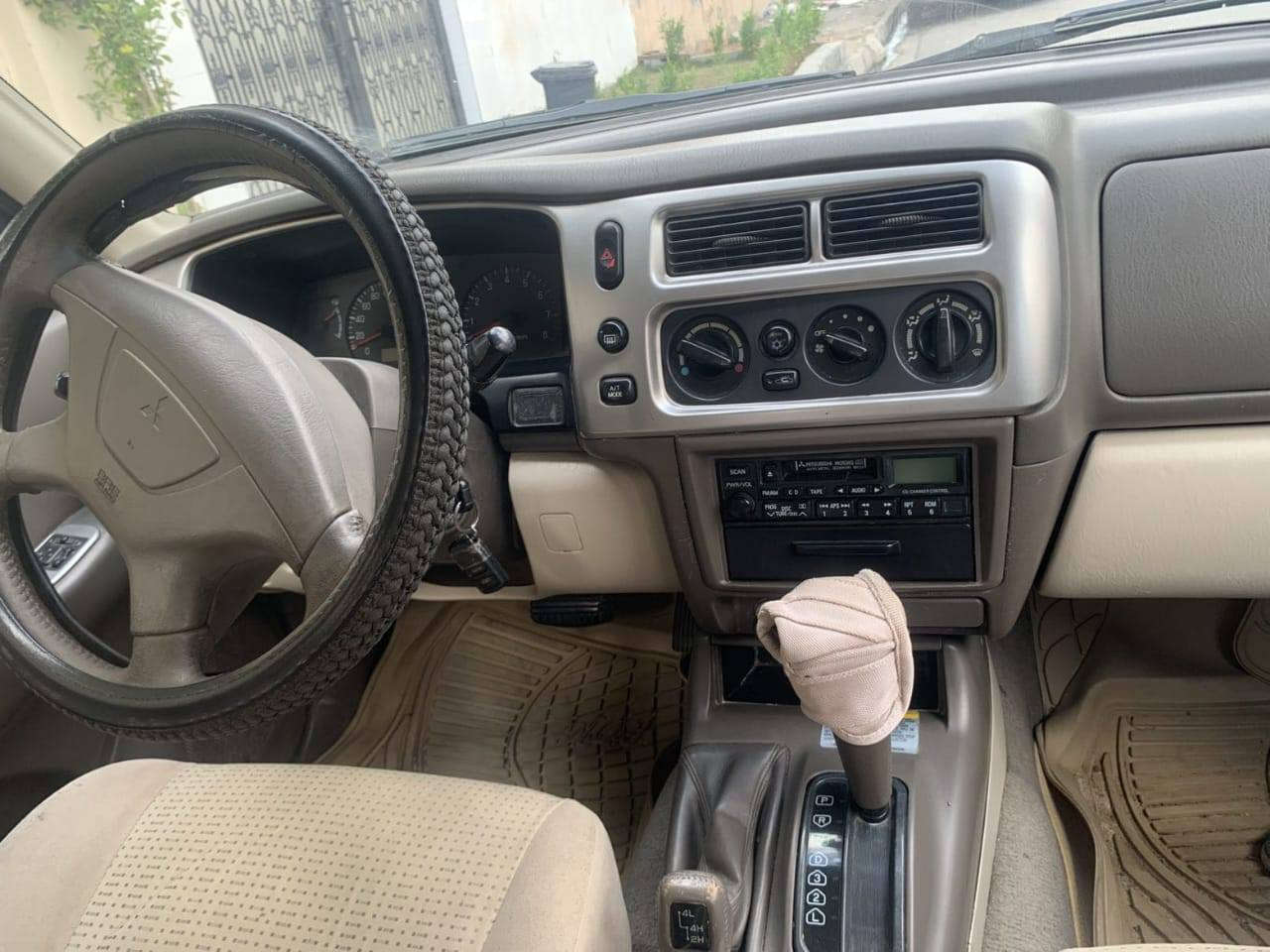 ناتيڤا مۆدیل 2005
3 پارچە و نیوی بۆیاخە بێ ژۆرێ بێ ئێرباگ
پێش و پشت کەپس
گێر و مەکینە و دەبل ئەکسل و تەبرید گشتی بە شەرت
شوێن هەولێر
نرخی 92 وەرەقە و مەجال
*********** أربيل, العراق
