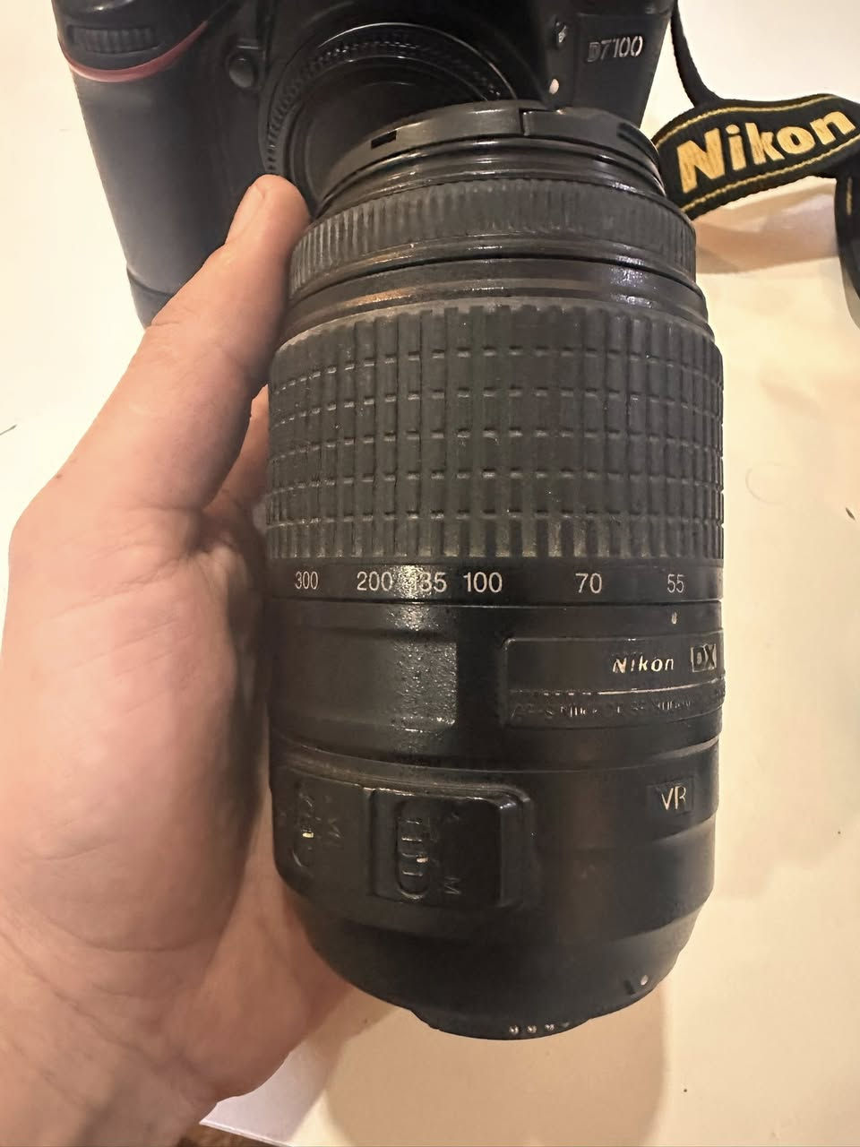 السلام عليكم نيكون ٧١٠٠ كامل ملحقات مكاني العطيفية


**إذا كنت صاحب هذا الإعلان وتريد حذفه لأي سبب، رجاءا أرسل رسالة إلى الدعم الفني**