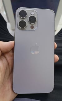 للبيع إيفون 15 برو ماكس كفاله عامه من كلشي دبل شريحه بطاريه 88 السعر 9...