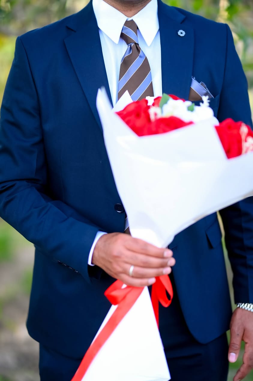 ألف مبروك الخطوبة، بارك الله لكما وبارك عليكما وجمع بينكما في الخير. وشكراً لله وصاحب العصر والزمان الإمام المهدي المنتظر ( عج) الشهر الفضيل #شهر_رمضان_المبارك 

أتمنى لكما حياة مليئة بالحب والسعادة الدائمة، ويارب تمم فرحتكم على خير وعقبال الفرحة الكبرى.

#افراح_قبيلة_عتاب_عشيرة_البصكر_بيت_مغراف

صور من عقد قرآن الأخ...... 💢 

( (  محمد كريم العتابي  ))

#المصور_حسين_ديكو

للتصوير كافة المناسبات عليك الاتصال على الرقم التالي ***********

بدقه عاليه تلكرام وجميع الصور تجدونها في التلي

https://t.me/LFN_SPORTS
