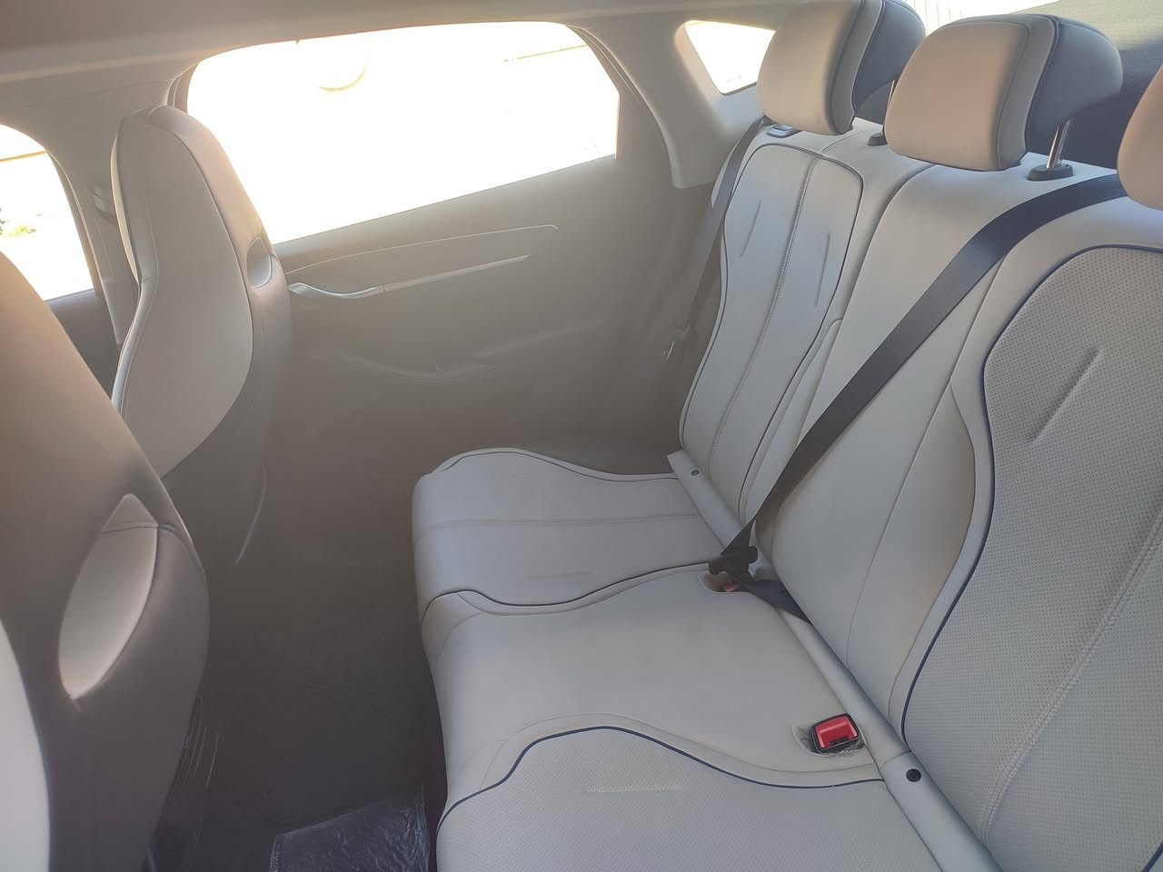 السلام عليكم اخوان بي واي دي للبيع دستروير 2025 السياره كفاله وزيرو شاشه كبيره اوتو هولد سايد بريك بصمه لد نهاري قطعتين تبريد بأسمي قبل سبوع حولتها بعدها زيرو شاحنه اصليه بشرط تحكات ستيرن مثبت سرعه السعر 18.700 وبيها مجال قليل مكاني بغداد حي الجهاد شارع الشارقه ***********
