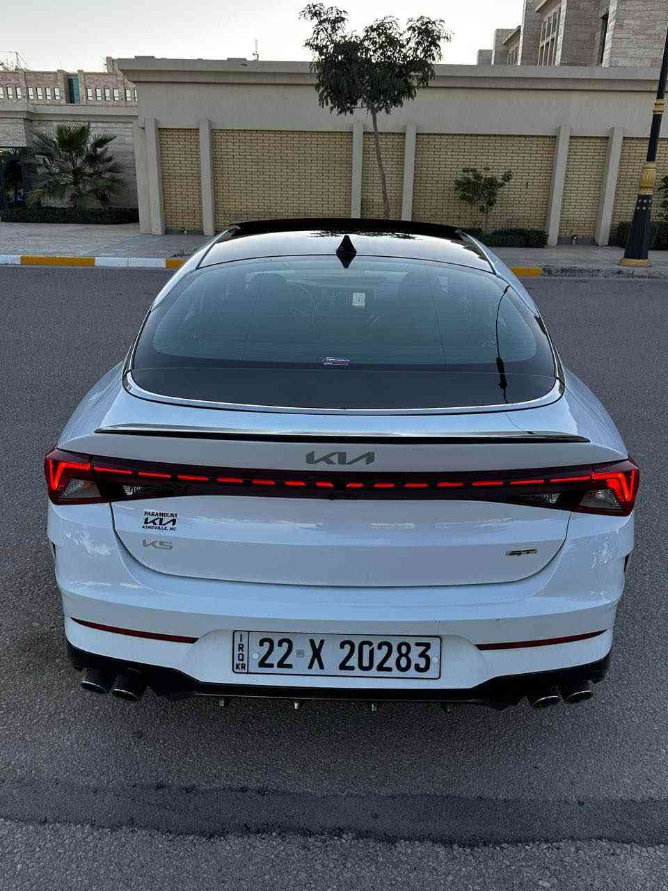 السلام عليكم 
للبيع كيا كي فايف 2023 GT 2.5 T🚀🚀
ماشيه 
الضرر // جاملغ و البنيد صبغ بيه تعديل راس شاصي الايسر  
 ايرباك مصلح  صور الضرر مرفقه
كير مكينه تبريد حداديه كهربائيات كله بشرط الفحص 
رقم اربيل تسجيل جديد تحويل او وكاله  
المواصفات 1/1
محرك 2500 T 🚀
بصمه + تشغيل عن بعد
فتحه بانوراما 
تبريد بيانو 
ستيرن D
ختومات GT
داخل جلد 
تدفئه كشنات 
شحن وايرليس 
رادارات امامي خلفي جانبي 
تحديد مسار
قياده ذاتيه 
سستم صوت 
السياره عليها سبايدر اصلي
وباقي المواصفات المعروفه 
السعر // 188$ وبي مجال بسيط 
مكان السياره كربلاء 
‭*********** كربلاء, العراق
