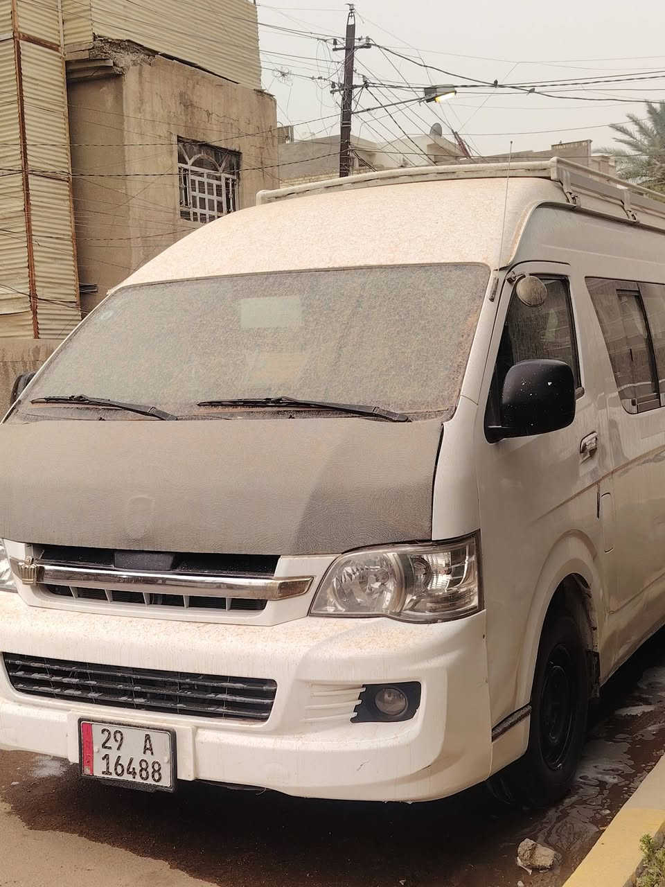 السلام عليكم
جنبي عاليه h2
موديل ٢٠١٤
سعرها ١٣٥
مكانها بغداد الامين الثانيه نواب الضباط 
مصفرة من كلشي رقم واسط الدولي جديد باسمي مكانها بغداد الامين الثانية نواب الضباط
هيئه ضريبه مرور كلها مصفرة مل مطلوبه ولا ربع
تبريد شغال محور ١٧ وراديتر باثفندر
بنكات داخليه
كلابيات اضافية 
كشن اضافي نيسان
درع سيبايه
تخم تاير
صدر هايسا كله جديد
حتى المشط
كير جديد
محرك حلو مابي تنقيص
اكسل بلادي ناعم لا صوت ولا ونه
منظومه مي كامله جديده حتى ميها اخضر
باب سلايد كهرباء
عنبار بريك وبور بريك مال هايسه شغل رحيم الشمري كلف ٣٧٥ الف 
السيارة سنتر لوك سويج وبصمه تشغيل
بيها صبغ جوة قبق البانزين بس
السيارة جاهزة للشارع راسا مابيها نقص قوايش بلكات نوزلات كهربائيات كلها جاهزه  محرك مفتوح قبل فترة بساتم ياباني ورنك ياباني وولفات مال جمرة اصلي وضاغطه وزنجيل جدد
سعرها ١٣٥ مكانها بغداد الامين الثانيه نواب الضباط
***********
السيارة مااسوي وكاله ولا مكاتبه عاديه
اكاتبك مروري الك ٣٠ يوم تحول السيارة من تسقط المكاتبه مالي علاقه باي شي بعد لا تجيني على تحويل ابد
