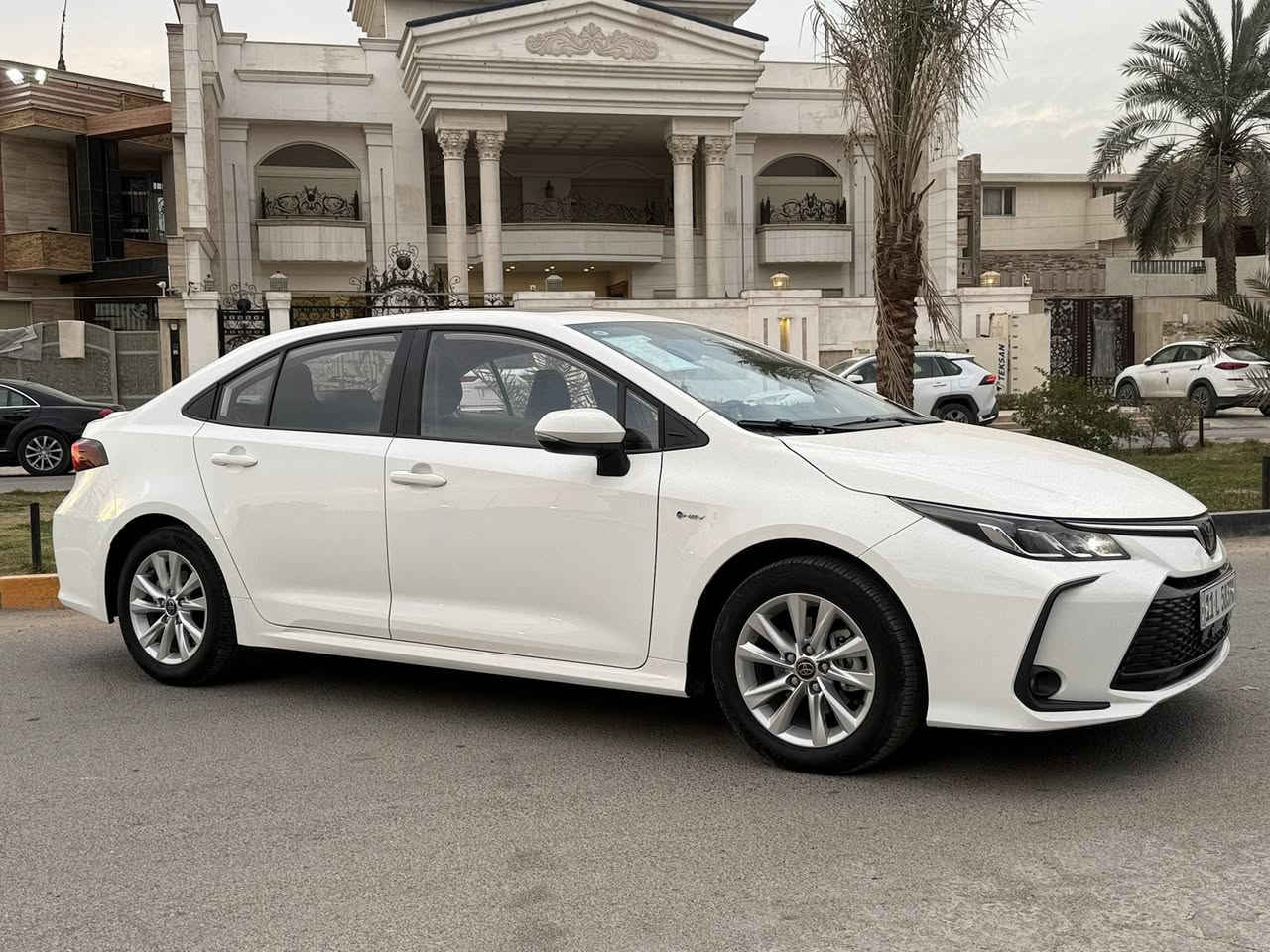 سلام عليكم كورلا هايبرد شكل الخليجي 2025
كفاله عامه من كلشي عل وضع الشركه ماشيه 5 الف كم
سياره فول مواصفات 
فتحه 
كشنات جلد 
بكلايتات لد 
بصمه 
تحديد مسار 
رادار 
تحكم استيرن 
أشاير بلمري 
وباقي المواصفات المعروفه 

مكاني بغداد 
للاستفسار ***********
