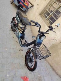 دراجة شحن عشرين نظيفة مكان بغداد المنصور السعر 175 كلها شغالة 07711443...