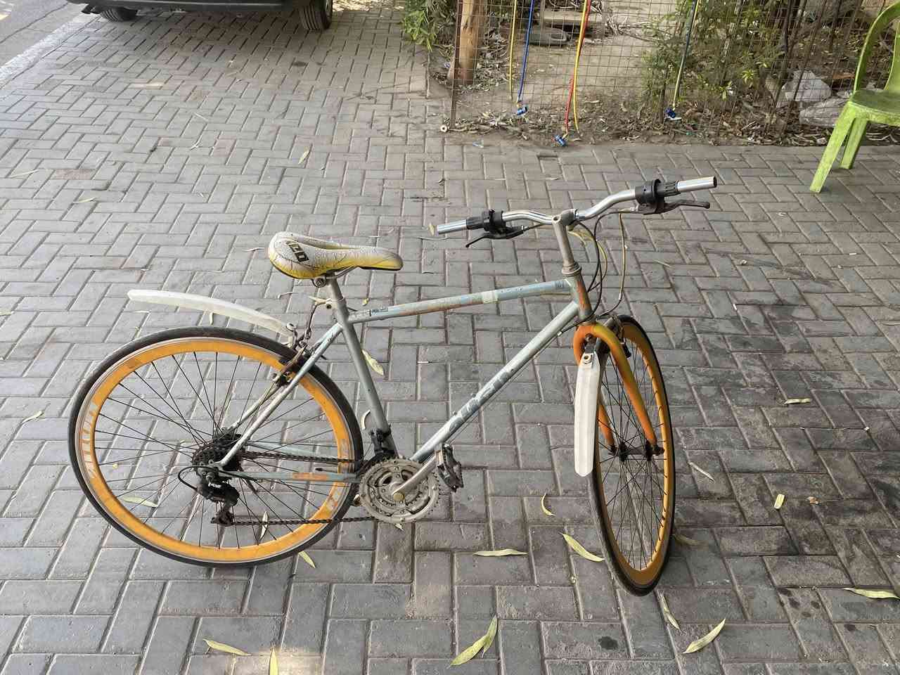 سلام عليكم بيع باسكل  مال سباق. باله اصلي مابي اي نقص جديد حيل سعر 100 الف. بي مجال  ***********
