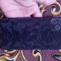 آيفون ١١ برو ماكس • ٢٥٦ • ظهر مكسور