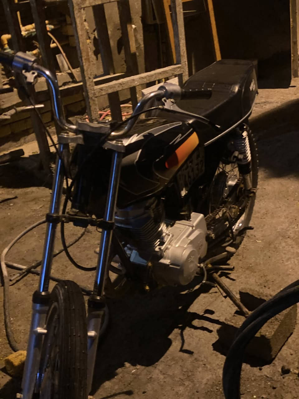 سلام عليكم شباب ايراني رقم بصرة للبيع موديل 18 تعمير 25 تحويل ثاني يوم سنويه ل 28 مكينه جديدة 23 بعدهي ع سحك السعر 1450 مكاني بصرة معقل دور الهندية مو شراي لاتعب روحك رقمي ***********
