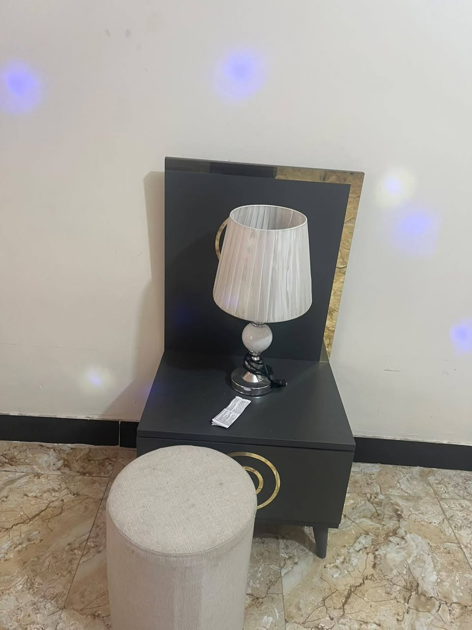 غرفة جديده للبيع استخدام 3 اشهر 6 قطع ب500 وبيهه مجال


**إذا كنت صاحب هذا الإعلان وتريد حذفه لأي سبب، رجاءا أرسل رسالة إلى الدعم الفني**