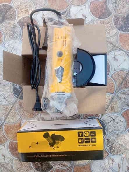 درين باله ٢ واحد جديد وكوسرات جديد بلكارتون ٢ودرين تفليش بارك سائد المانيه السنيه 
حي العسكري ***********
