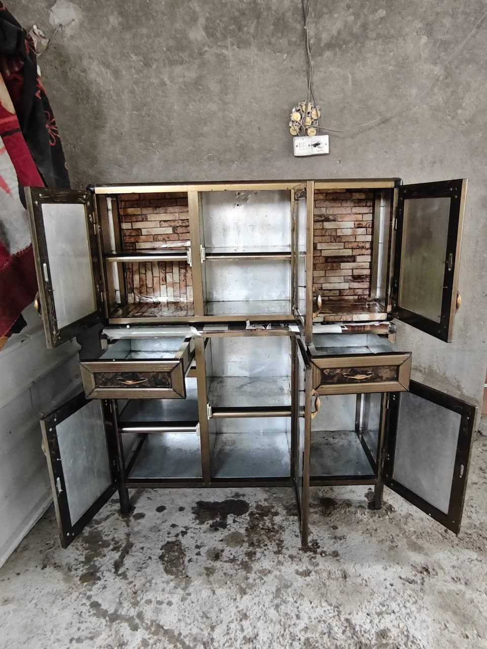 كاونتر  قطعتين كلش حلو ونضيف  مكاني سكينه قرب بيت شعلان السعر 90


**إذا كنت صاحب هذا الإعلان وتريد حذفه لأي سبب، رجاءا أرسل رسالة إلى الدعم الفني**