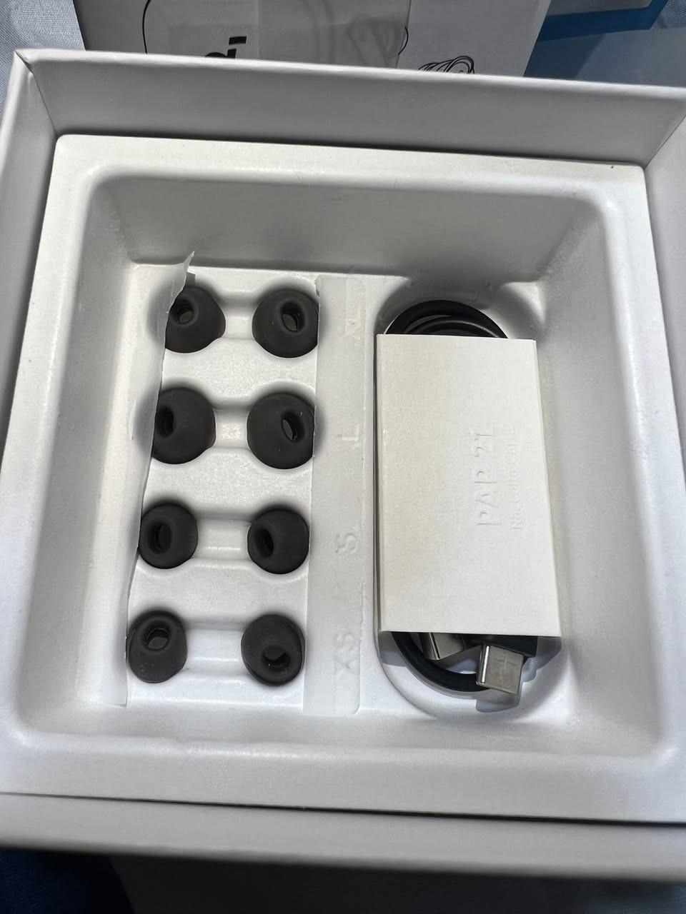 للبيع سماعات soundcore Liberty 4 NC
معروفه مواصفاتها 🔥🔥
مستخدم كلش قليل 
نضافه 100 / 100 
السعر 70 وبي مجال بسيط
للاستفسار قليل متواجد فيس 
***********
***********
