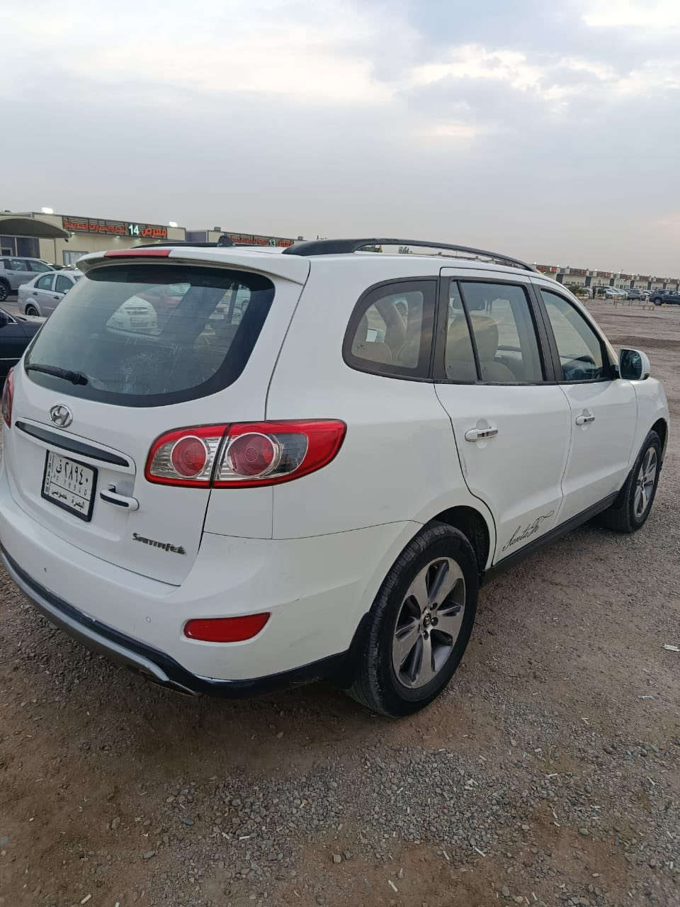 ‏سنتافي موديل 2012 رقم بصره سنوية باسمي سنويتها ساقطة مكينة أربعة سلندر سيارة مكفوله بها صبق بالجنطة
سعر 140بيها مجال 
رقم***********
