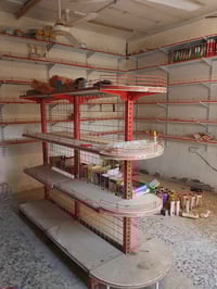 عندي عوارض و رفوف البيع شلعه وحده ستفسار 07742385520