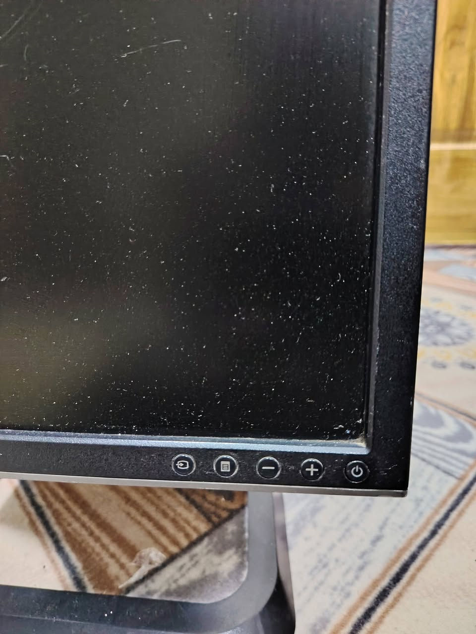 شاشه بهذا الشكل مع الاستاند مالتها وزن كلش ثقيل شرط الفحص كلشي موضح بالصور


**إذا كنت صاحب هذا الإعلان وتريد حذفه لأي سبب، رجاءا أرسل رسالة إلى الدعم الفني**