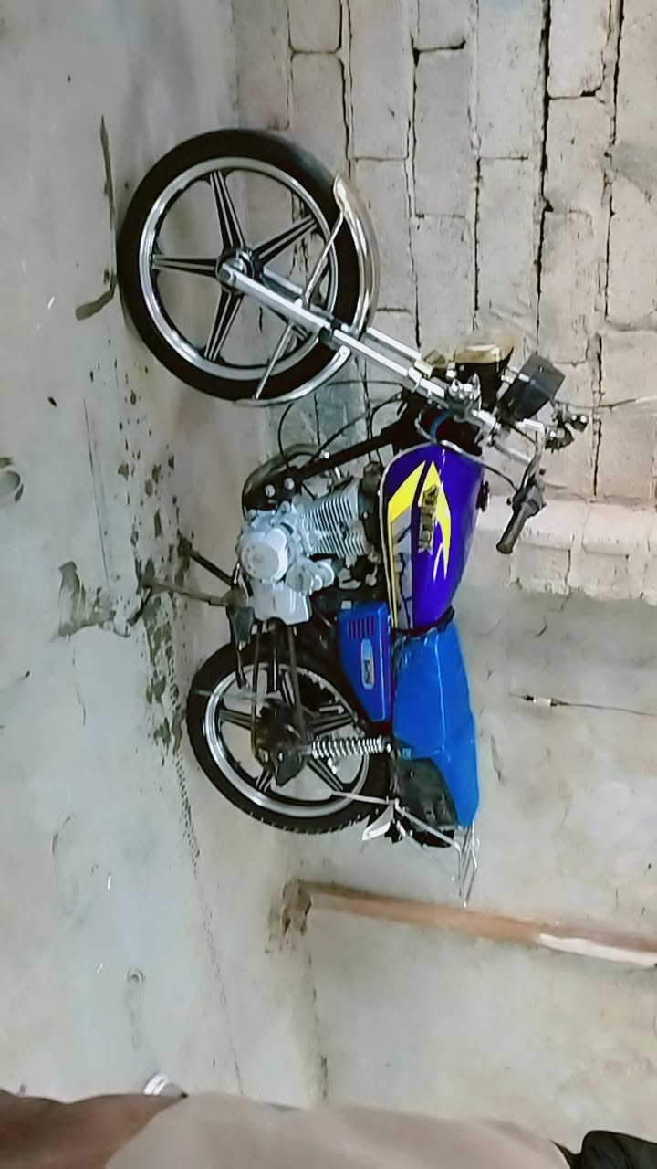 دراجة اوراق سكنر خمسة كير بسعر مناسب الشراي يتصل ***********
