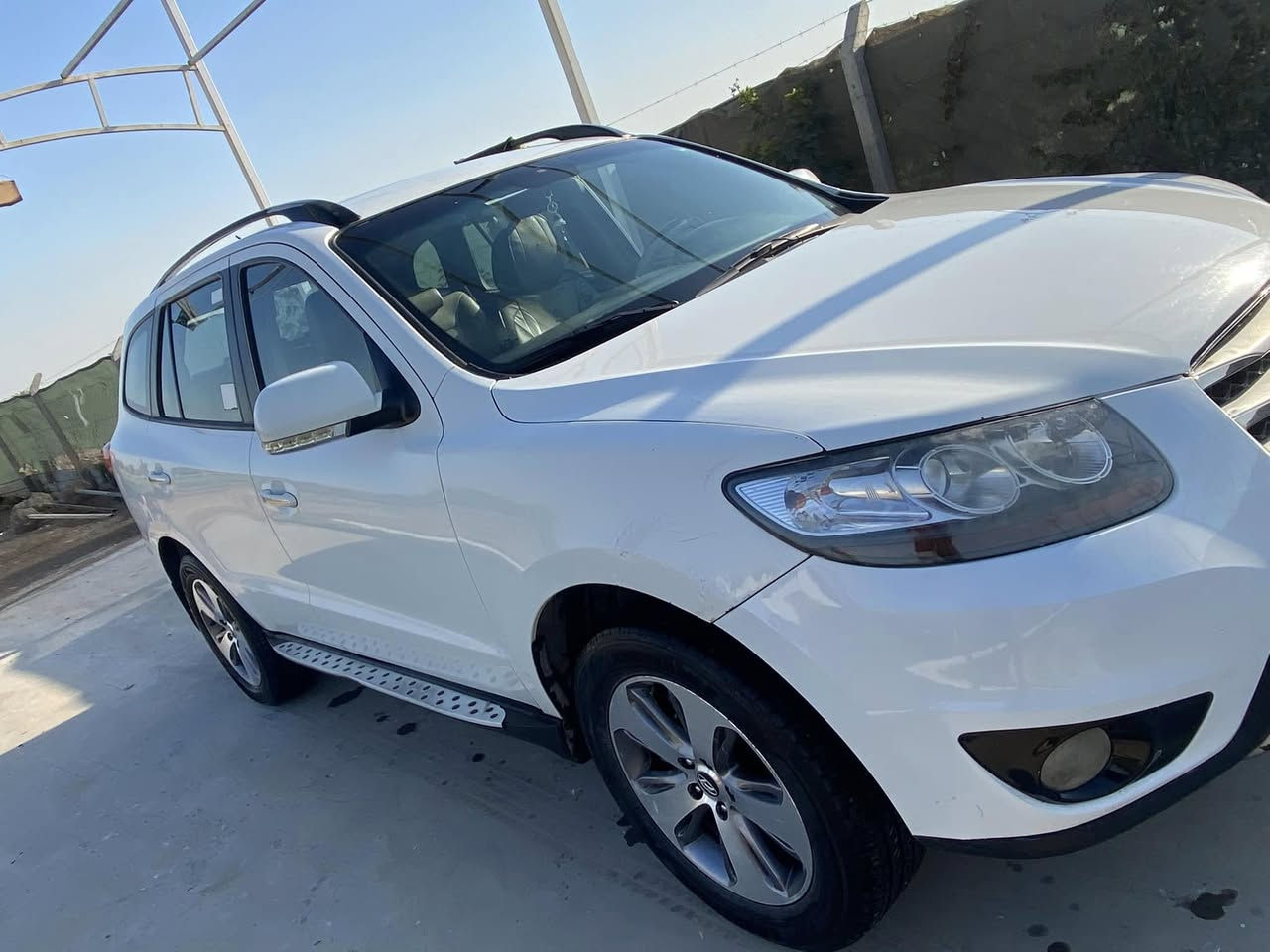 (( هونداي سنتافيا 2012 خليجي ، سلايد  ، 7 راكب ، 3 قطع تبريد ، ويل فراشة كروم ، محرك 2400  و سبير منازل  ، رقم اربيل بأسمي ، قطرة صبغ مابيها  ،  هزة جديدة تخم تاير جديد  باتري جديد    السعر  وللاستفسار الاتصال على الرقم ***********
