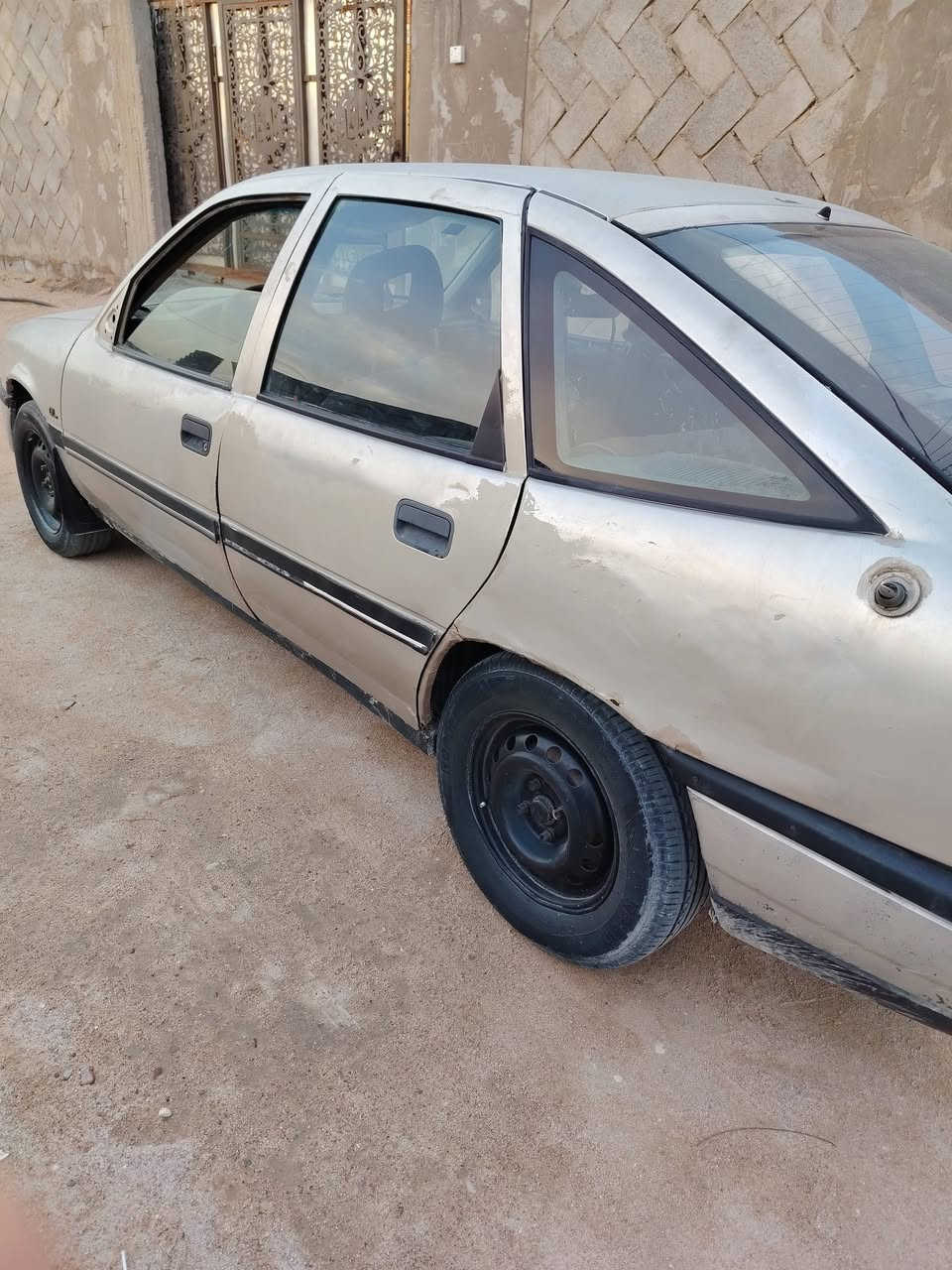 اوبل للبيع. رقم انكليزي  اصوليه سياره جاهزه رقم واتساب ***********
