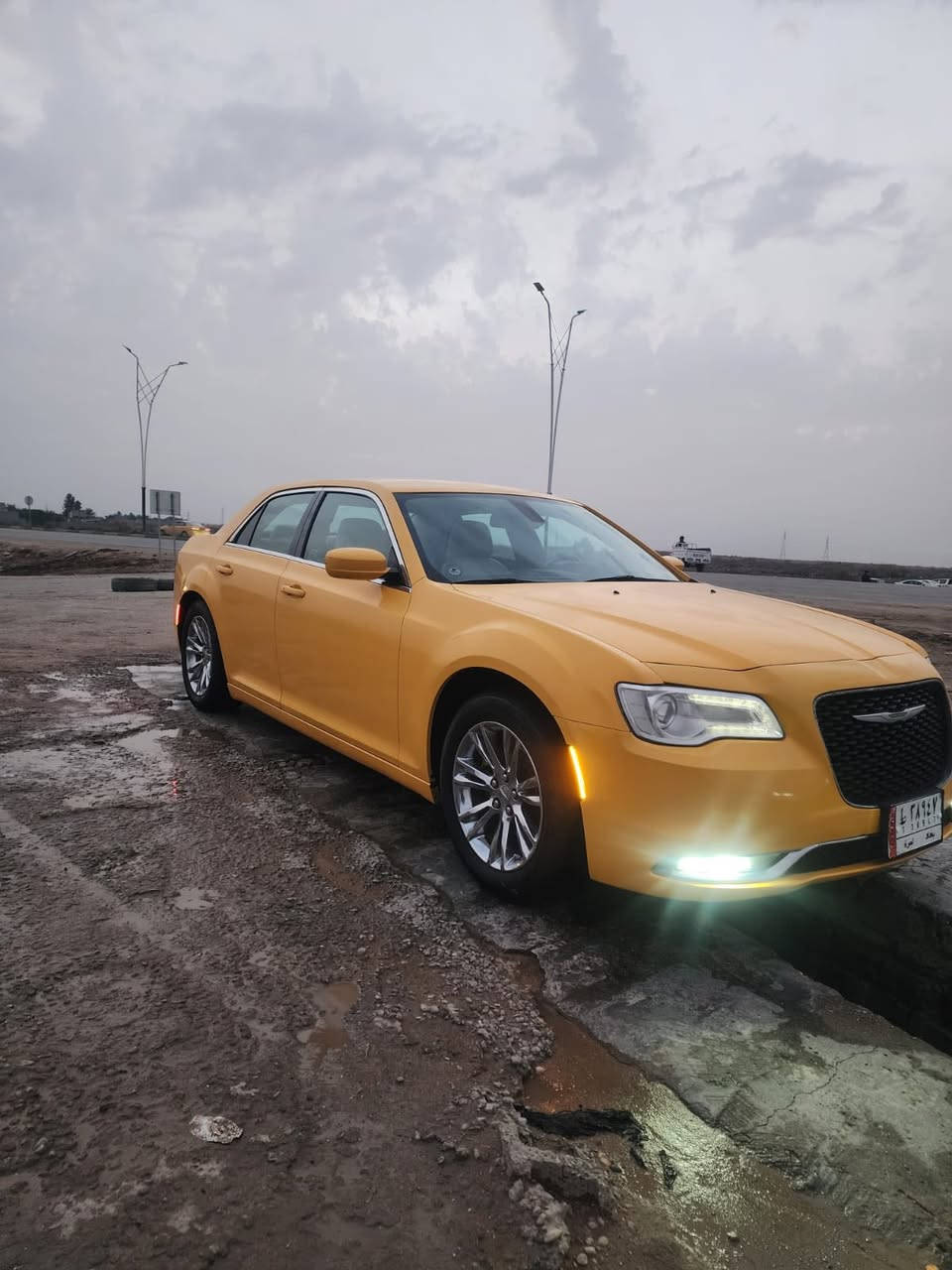 سلام عليكم
اوباما مكفوله كفاله عامه فقط حادث دعاميه سيارة جاهزه من الحداديه مكينه 
كشنات تبريد تدفه  داخله عسلي ويل مكسيكي صبغه جديد كلشي جاهز ونضيف سيارة جاهزه رقمها بغداد المداور ثاني يوم مكانها  ذي قار سعرها ١٩٠
***********
