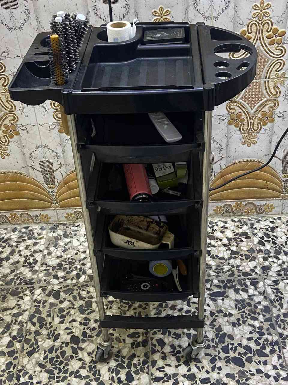غراض للبيع مال حلاقه ***********ؤتساب
