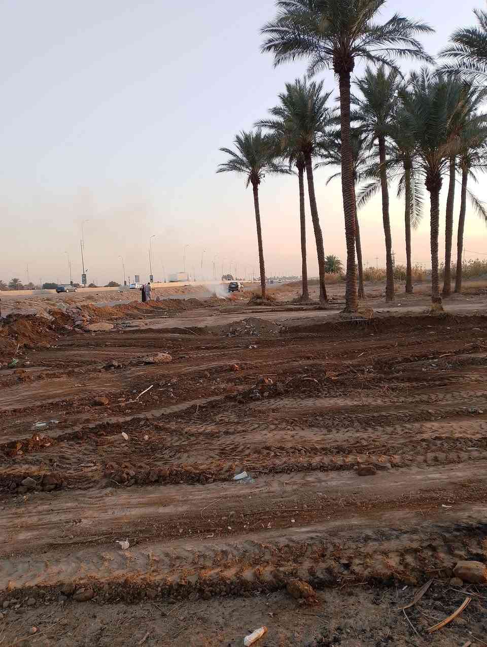 5 دوانم للبيع على سريع دوره يوسفيه مباشر كيلو 9 مجاور مجمع المرام والمزارع خدمات كامله واجهه 75 على خدمي لأستفسار ***********
