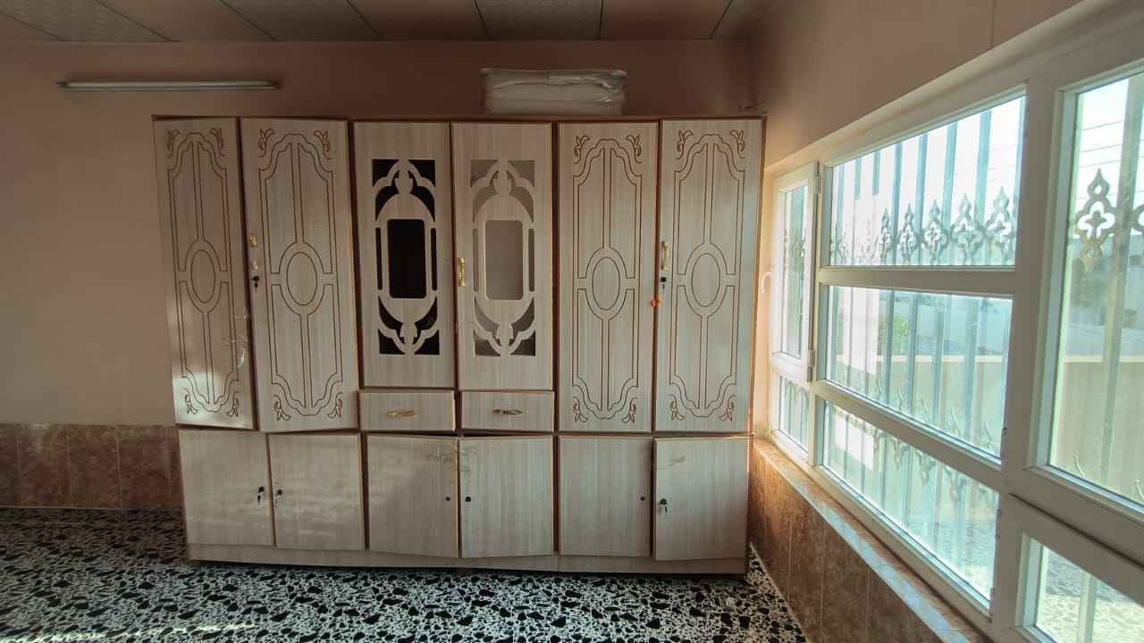 السلام عليكم
كنتور للبيع بحالة جيدة
السعر 150 الف وبي مجال بسيط
العنوان كركوك خلف بزار ستي
0772 550 1691 كركوك, العراق
