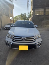 هيلوكس SR5 • ٢٠٢١ • ١٤٢ الف كم