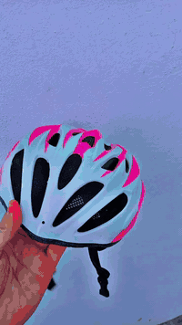 خوذه للبيع. حجم كبير 8 والصغير 4 
مكاني كركوك روناكي سايدن 
الرقم ***********
