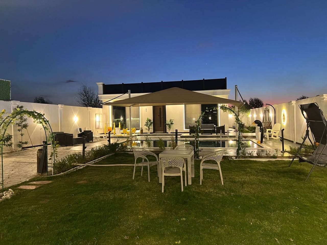 مزرعة للإيجار اليومي 🏡🌳
📍 الموقع: بغداد – الدورة – البوعيثة

✔️ أجواء هادئة ومناسبة للعوائل

✔️ مساحة واسعة وخدمات متوفرة

✔️ مثالية للراحة والونسة

📌 للحجز والاستفسار يرجى الاتصال أو المراسلة على واتساب: 

 📞 ***********

 موثق في تطبيق اجرلي لسياحة المزارع في العراق 🇮🇶
