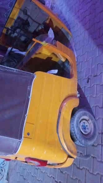 سلام عليكم تكتك مديل 19تكتك حلوه ونضيفه بس هاي التكمه كدامك ويرادلها شويه تترتيب وسعر 4ونص وبيها مجال مكاني بغداد رقم ***********
