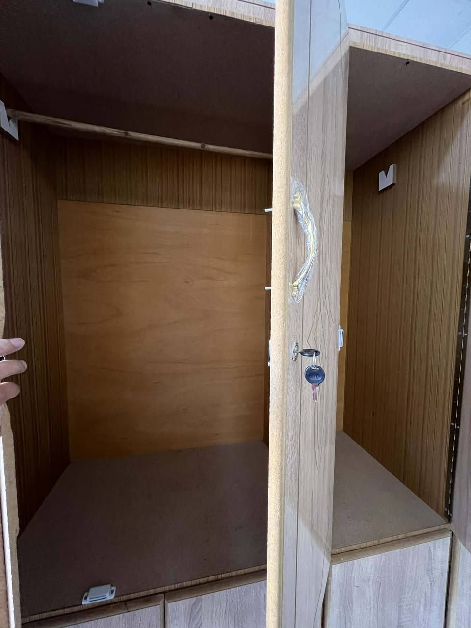 كنتور ٥ أبواب مستخدم اقل من شهر بعده جديد ٢٠٠ وبي مجال شراي دزلي صوره عالخاص


**إذا كنت صاحب هذا الإعلان وتريد حذفه لأي سبب، رجاءا أرسل رسالة إلى الدعم الفني**