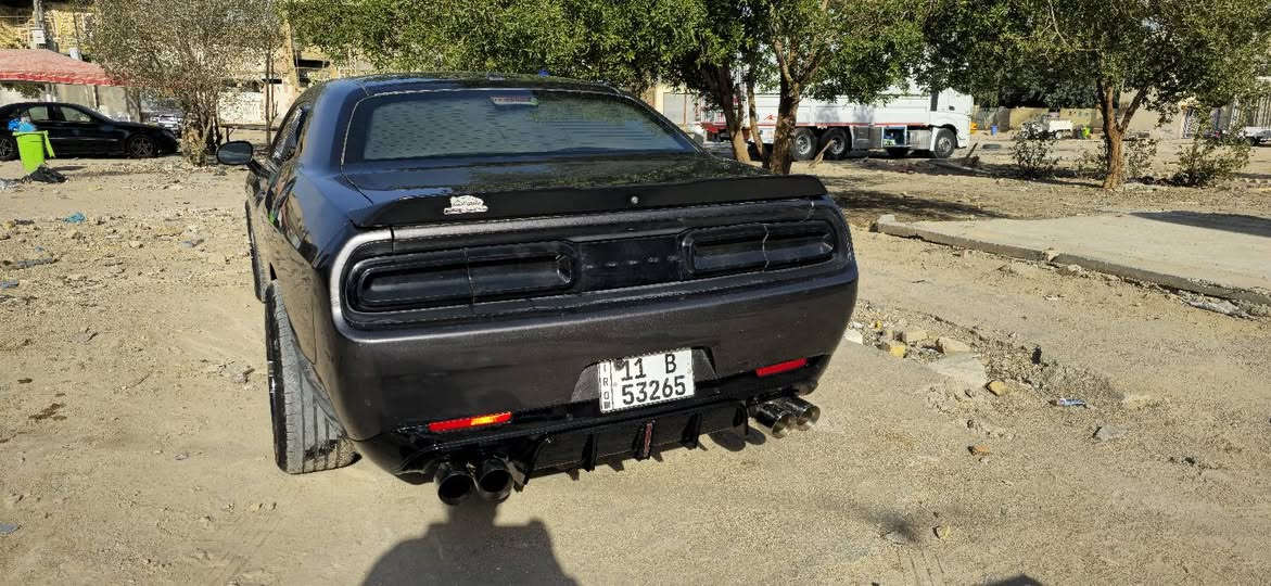 جالنجر 2020 محرك 6 سلندر 3600 لمحرك  الموصفات  sxt شاشه كبيره  قطعتين تبرير فول تحكمات ستيرن سستم صوت الباين  تشغيل عن بعد ابواب ذكيه ويل ابو النجمه كروم الصلي وبعد بيها موصفات صدر امامي خلفي جديد تخم تاير جديد ادامه عامه لسياره دهن محرك جديد  وجميع لشغلات لستهلاكيه  عليها منضومت زنون سعرها 300 دولار  تجي وشوفها بعينك سياره جديده ونضيفه ماشيه 83 ميل سياره مرتبه وحلوه وكلشي ما ناقصها حادثها جاملغ بس صبغ مال امريكا وهنا صاير بيها طخطخات بدون دواخل ابيع حزام علمود انهي كلشي هيه موحزام بس ابيع حزام وشاهد الله السياره مصروف عليه كومت كماليات وكلش حلوه   صور لحادث بل منشور وسونار رقم بغداد مشروع وطني بسمي السعر 165 والسعر بلاش وبي مجال لشراي  مكاني ناصريه مركز
٠***********
