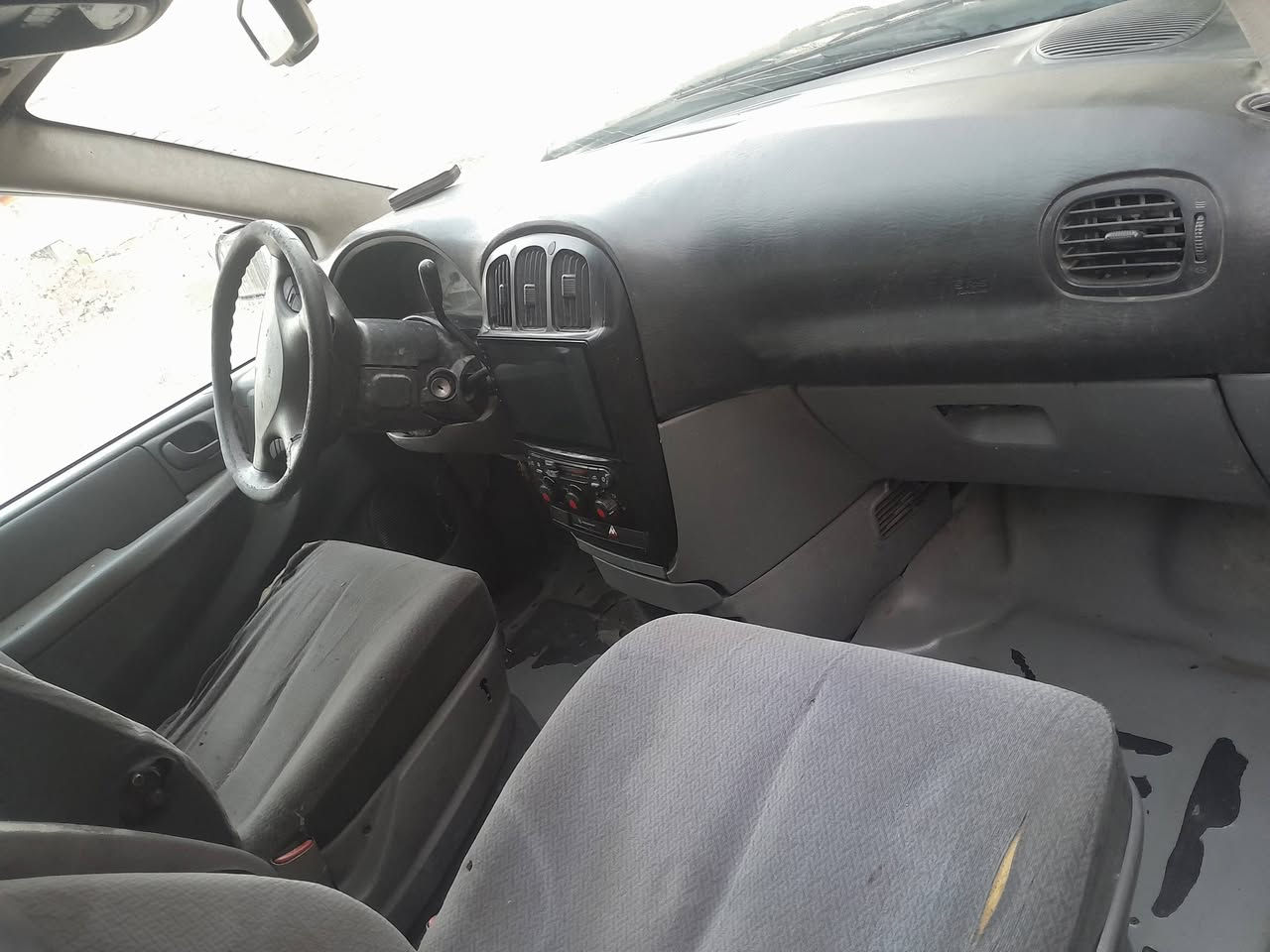 دوج ٢٠٠٥ للبيع طويل ٣ قطع تبريد سياحي كشنات بلع تخم تاير كوري جديد كهربائيات كله على اشركه شغال ولا جطل بيه جامه أماميه جديد محرك كير بلادي حجم ٣٣٠٠ تبريد ثلج بس الخلفي صوج من الدكمه بس الأمامي ثلج وبسعر مناسب خابر وتدلل مكانه بغداد بلديات ***********
