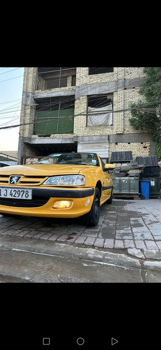 سلام عليكم بيجو بارص ٢٠١٥
مكفولة من الصبغ والضربة
مكفولة كير ومكينة
 هزة بعدهي ما منتهية
سنوية بعدهي ما منتهية
كلج جديد
ماطورات جام جدد

السعر 52 وبيها مجال
***********
