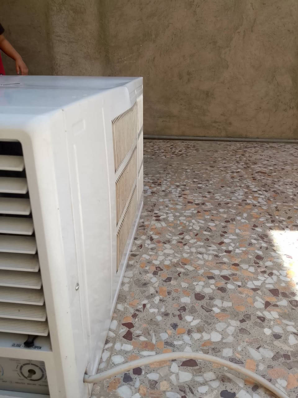 السلام عليكم مكيف للبيع مستعمل موسم واحد نوعيه توست طنين 350 وبي مجال بسيط للاستفسار
*********** شراي يتفضل
