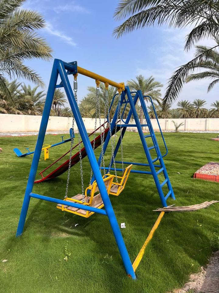 مزرعة الكوخ 🏠🌴
متاحه للأيجار اليومي للعوائل والشباب والمناسبات ..
اجواء هادئه ومساحه واسعه 🌴
مسبح +جلسات خارجية + العاب اطفال 
المكان ابو غريب 
اسعار
ايام عادية صباحي ومسائي 150
خميس وجمعة صباحي 150 ومسائي 250
للحجز والاستفسار ‭***********‬
