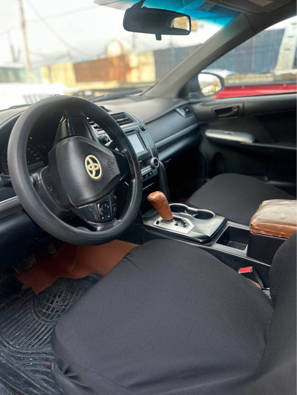 كامري 2017
كير و مكينه بشرتن 
خليجي حيزام بخ 
500 هزار غرامه 
سعر 112
*********** زاخو, دهوك
