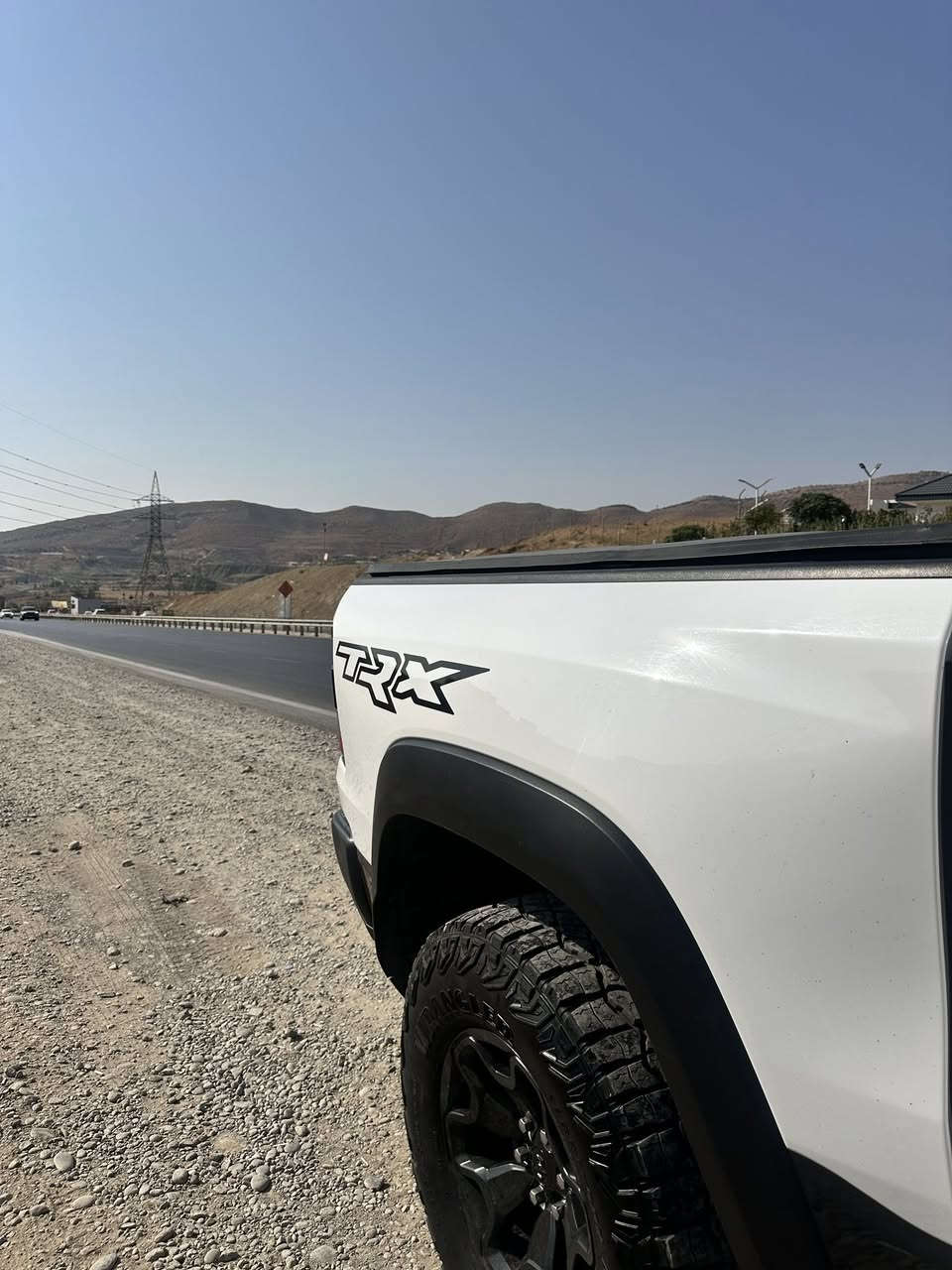 RAM TRX🚀
2021
فول 1/1 بانوراما 
كفاله عامه
ppf مغلفه
رقم شمالي تحويل او وكاله
والتي ار اكس معروفه مواصفاتها
داخل احمر+ اسود
مكاني بصرة
***********
