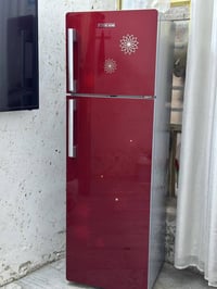 ثلاجة شغالة اي مشكلة مبيهة تبريد فول للاستفسار مراسلة رقم الواتس 07704...