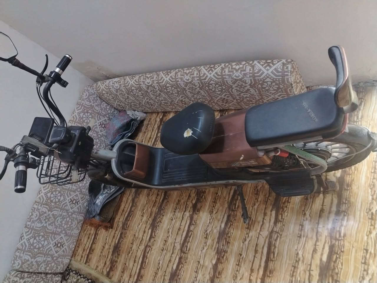 السلام عليكم درجه شحن لبيع موديل 2024 سويج وبصمه بيه خلل بس العقل عطلان مكاني البصره السعر خاص او اتصل على الرقم بي وتساب ***********
