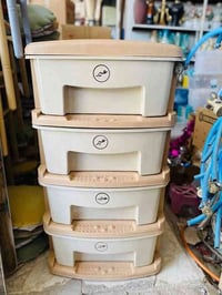 كزامة 4-5طابق • طاولات زجاج • سوق الحصوه