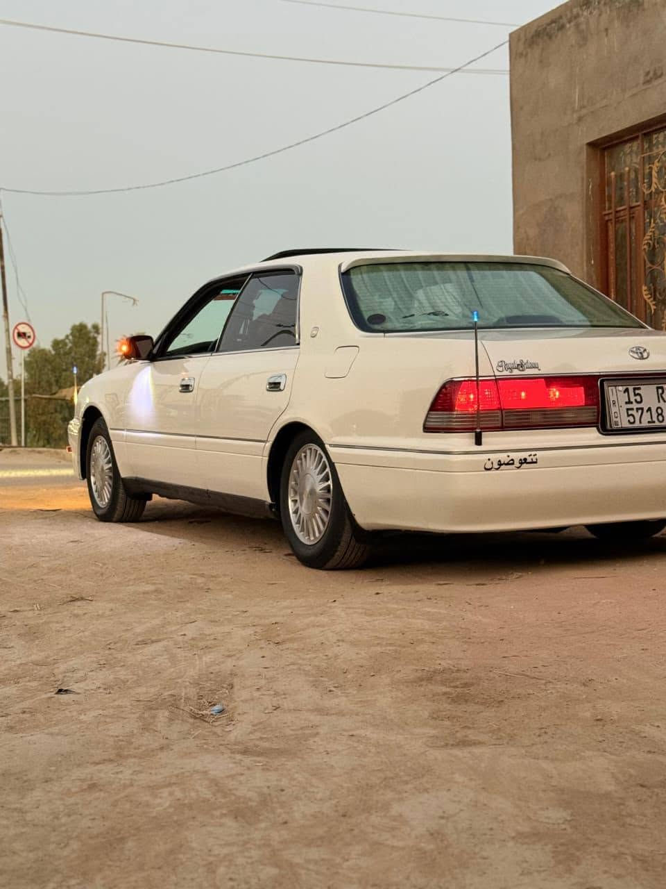 السلام عليكم راس ثور للبيع موديل 1995 سياره جديده بمعنئ الكلمه فول 1/1 فتحه غرفه الفين بل كارتون اربع كشنات كهربائيات تحويرت نجف فوك وجوه جديده رقم انبار انكليزي بسمي بجم كامل ابو عيون دليل خلفي دليل امامي مكينه وكير جدد 3000 فيشتين تبريد ثلج  تخم تاير جديد منضومه زنون عالي ناصي السعر 120 وبيها مجال الي ما يعجبه السعر يدعينه بل رزق المكان نجف ***********
