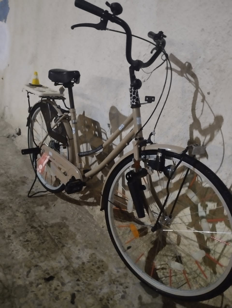 السلام عليكم بايسكل للبيع موديل 2022 اصلي السعر خاص


**إذا كنت صاحب هذا الإعلان وتريد حذفه لأي سبب، رجاءا أرسل رسالة إلى الدعم الفني**